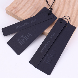 Tùy Chỉnh Sang Trọng Matte Dày 600gsm Tông Màu Đen Hangtags Thiết Lập Với <span class=keywords><strong>Logo</strong></span> Tại Chỗ <span class=keywords><strong>UV</strong></span> Quá Trình Quần Áo Hangtag - Product Image 5