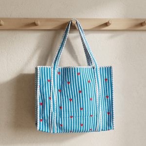 Bolsa de Mano de Algodón a Rayas Azules con Corazón Rojo Estampado, Bolsas de Compras con Diseño Abierto y Moderno para Todas las Temporadas - Product Image 1