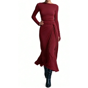 Robe longue moulante asymétrique à manches longues pour femme – Idéale pour les soirées et événements - Product Image 4