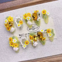 Faux ongles à presser en gros, faits à la main, jaunes, motif dessin animé, forme courte, en acrylique, avec accents lapin