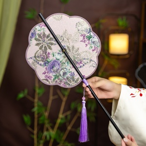 พัดลายดอกไม้ผีเสื้อสีชมพู พัดคาดเอวสไตล์โอเรียนทัลสุดหรู พัดมือลายดอกไม้สไตล์วินเทจ เหมาะสำหรับเป็นของขวัญวันเกิด - Product Image 6
