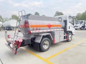 Camion-citerne à carburant Dongfeng neuf, <span class=keywords><strong>le</strong></span> <span class=keywords><strong>moins</strong></span> <span class=keywords><strong>cher</strong></span>, de 5000 litres, pour la vente - Product Image 5