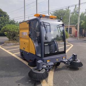 Nouvelle balayeuse électrique autoportée 48V avec <span class=keywords><strong>balai</strong></span> à rouleaux pour le nettoyage des allées <span class=keywords><strong>et</strong></span> des jardins - Product Image 3