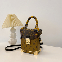 Sac fourre-tout décontracté pour femmes, motif géométrique luxueux, grande taille, en PU avec fermeture à bouton, doublure en polyester