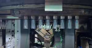 Machine de soufflage par injection en une étape à grande vitesse HGYS280-V6 avec intégration à 6 postes pour l'emballage de précision - Product Image 5