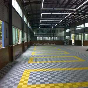 Plancher en vinyle à emboîtement de <span class=keywords><strong>garage</strong></span> antidérapant à bas prix Carreaux non toxiques en PP pour parquet de conception de modèle 3D de rêve de sous-sol - Product Image 4