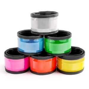 Hstyle LED Armband ชาร์จไฟได้ในเวลากลางคืนสําหรับการมองเห็นสูงสะท้อนแสงเกียร์วิ่งปรับ Light Up Bands - Product Image 1