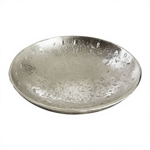 Decorative Round Silver Dish Fruits Display Bowl Table Decoration <b>Hand</b> <b>Casted</b> Technique Aluminium Bowls For Parties Tableware - Product Image 1