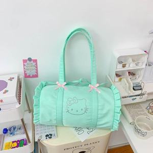 Borsa da Viaggio in Nylon Personalizzata con Volant e Due Manici - Stile Coreano a Forma di Cuscino - Product Image 4