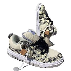 Chaussures plates rétro montantes pour femmes de haute qualité, en microfibre, à lacets, antidérapantes, souples et flexibles, pour toutes les saisons et l'extérieur - Product Image 1