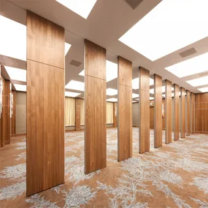 Individuell anpassbarer mobiler Hotel rahmen schiebende faltbare bewegliche akustische Wand verkleidung aus Holz