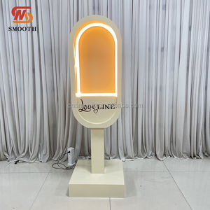 Support de livre d'or audio de cabine téléphonique en métal blanc de nouveau design lisse pour la décoration de mariage - Product Image 4