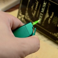 Briquet coupe-vent tendance SUP Green Flame, briquet créatif en métal rechargeable ultra-fin pour cigarettes