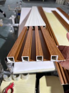 Nội thất bằng gỗ rãnh WPC UV trang trí tường Bảng điều khiển phòng khách bằng đá cẩm thạch thay thế nhiều lớp PVC tấm đá cẩm thạch UV Hội Đồng Quản trị cho TV tường - Product Image 2