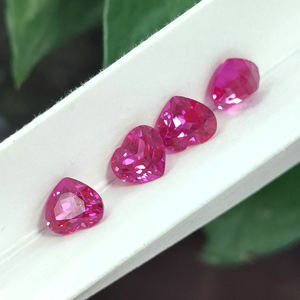 พลอยแซฟไฟร์สีชมพูทรงหัวใจเพาะเลี้ยงในห้องปฏิบัติการ สำหรับงาน DIY พลอยหลวม - Product Image 4