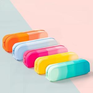 Biểu Tượng Tùy Chỉnh Thân Thiện Với Môi Bền Xách Tay Silicone Dây Kéo Đóng Cửa Chống Nước Đa-Chức Năng Đơn Giản Thiết Kế Bút Pouch Túi - Product Image 1