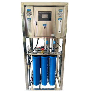Équipement <span class=keywords><strong>de</strong></span> purification d'eau par osmose inverse pour petites entreprises 250L/500L/1000L, structure en acier inoxydable avec <span class=keywords><strong>pompe</strong></span> comme composant central - Product Image 2