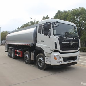 Camion-citerne Dongfeng 8x4 30000L pour le transport de carburant inflammable et le ravitaillement mobile - Product Image 2