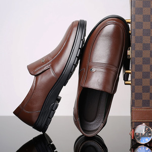 Mocasines de Cuero para Hombre, Color Marrón Sólido, Zapatos Casuales Hechos en Wenzhou - Product Image 1