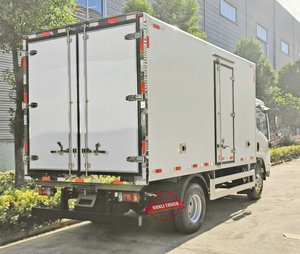 Camion frigorifique ISUZU 4X2 pour le <span class=keywords><strong>transport</strong></span> de viande et de produits alimentaires, fourgon frigorifique 4KB NKR, camion frigorifique léger pour la vente. - Product Image 3