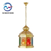 Lanterne suspendue carrée marocaine en fer forgé et verre teinté, style vintage islamique ajouré, luminaire de plafond coloré à LED