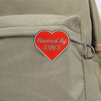 Spilla smaltata con motivo a cuore e frasi sarcastiche, ornamento versatile in lega per decorare borse, giacche e zaini