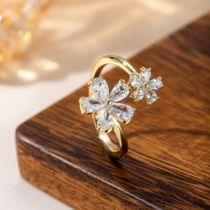 Vergoldeter Birnenförmiger CZ Doppelblumen-<span class=keywords><strong>Ring</strong></span>, Offen und Verstellbar, Eleganter Blumenschmuck für Alltag, Hochzeit und Feiern - Product Image 5