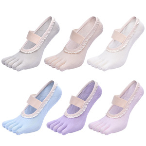 Calzini sportivi da <span class=keywords><strong>donna</strong></span> con rifiniture in pizzo a cinque dita antiscivolo per il Fitness dita <span class=keywords><strong>aperte</strong></span> No Show Pilates Yoga calzini 5 dita - Product Image 1