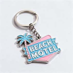 Porte-clés en métal de style motel rétro de luxe, porte-clés en alliage poli pour hôtel de luxe, cadeau et souvenir de voyage - Product Image 2
