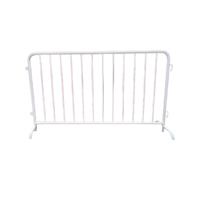 Barrière de contrôle des foules en métal avec revêtement en poudre, connectable par emboîtement, barrière portable pour la gestion des foules lors de rassemblements publics