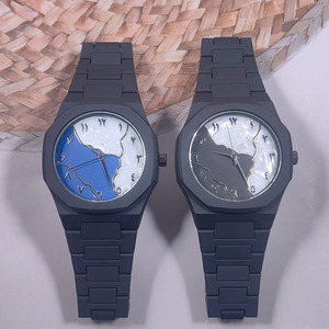 Montres à quartz unisexes de haute qualité avec logo personnalisé, design tendance, nouveau cadran en verre, montres à quartz pour poignet - Product Image 1