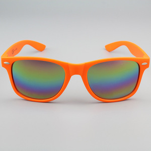 Vente en gros Lunettes de soleil personnalisées arc-en-ciel Cool Party Tint Mirror Lens OEM Jaune Noir/Blanc Plastique Bleu Rouge Soleil Vert Violet PC - Product Image 5