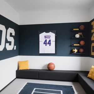 Marco de exhibición negro para camisetas con cierres plateados, 3 formas de exhibición, acrílico UV para baloncesto, béisbol y memorabilia deportiva - Product Image 1