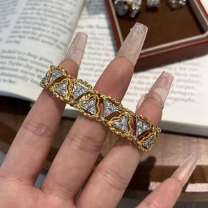 Stile italiano retrò High-End di lusso di lusso vecchio Set completo di diamanti con bracciale cavo orecchini gioielli in ottone placcato oro - Product Image 4