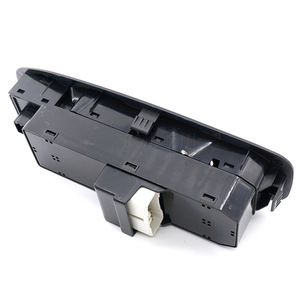 Module de commande électrique pour l'ouverture des vitres de voiture Hyundai Accent, référence 93570-25300 - Product Image 3