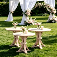 Table de cocktail ronde vintage personnalisée pour événements et mariages, plateau en placage avec base incurvée en bois massif