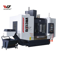 Centre d'usinage CNC à double colonne 5 axes VMC1370, disponible en stock, pour usage industriel