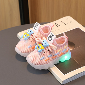 Nouvelles chaussures LED Casual Lovers Femme <span class=keywords><strong>Baskets</strong></span> pour enfants <span class=keywords><strong>Baskets</strong></span> lumineuses avec semelle légère Chaussures lumineuses Garçons et filles - Product Image 4