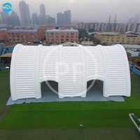 Conception 3D gratuite personnalisée Tente à cadre gonflable géante Tente gonflable Hangar gonflable Arche de tente pour court de tennis