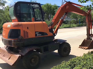 Excavatrice sur pneus DX80W 8 tonnes, <span class=keywords><strong>41</strong></span>,4 kW, godet de 0,32 m³, 35 km/h, pelle mobile - Product Image 1