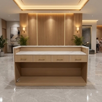Table de manucure et comptoir de réception classique avec armoires de rangement, comptoir en marbre pour utilisation en salon de beauté, ensemble de meubles de salon