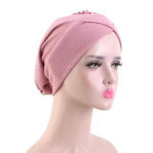 Chapeau <span class=keywords><strong>Hijab</strong></span> pour femmes de couleur unie <span class=keywords><strong>avec</strong></span> décoration florale Turban <span class=keywords><strong>Bonnet</strong></span> <span class=keywords><strong>Hijab</strong></span> musulman Polyester Headwraps - Product Image 4