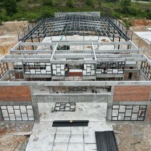 Structure en acier pour entrepôt : Portique standard en acier, durable à long terme, pour stockage industriel, résistant à la corrosion - Product Image 1