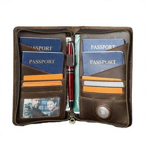 WRIZA Portefeuille de voyage vintage en cuir véritable avec blocage RFID, fermeture éclair, porte-stylo et emplacements pour cartes - Product Image 2