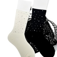 Chaussettes Crew KTS178 OEM avec logo personnalisé, fabriquez votre propre design, à la mode, blanches et noires, en coton, de luxe, avec diamants et strass.