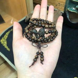 Bracelet en perles d'oud du Vietnam en gros, fabriqué à partir de bois d'agar, perles de prière, bois d'agar naturel de haute qualité - Product Image 1