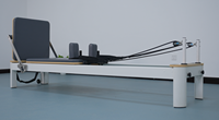 Appareil de Pilates Reformer en aluminium massif blanc pour usage commercial en studio de fitness