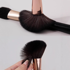 แปรงคอนทัวร์แบบหัวตัด ขนแปรงสังเคราะห์ ด้ามไม้ สำหรับแต่งหน้า - Product Image 3