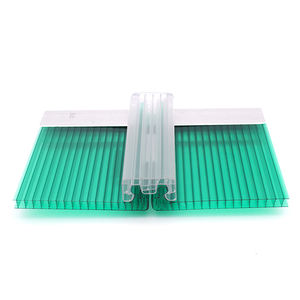 Lámina de <span class=keywords><strong>Policarbonato</strong></span> Hueca Resistente y Resistente al Fuego con Bloqueo en U y Protección UV en <span class=keywords><strong>Venta</strong></span> - Product Image 6