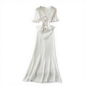 Venta al por Mayor de Boutique, Nuevo Estilo Verano 2025, Elegante, Sólido, Transpirable, Cintura Ajustada, Cuello en V, Manga Corta, Tejido de Punto, Corte en A, para Mujer - Product Image 2